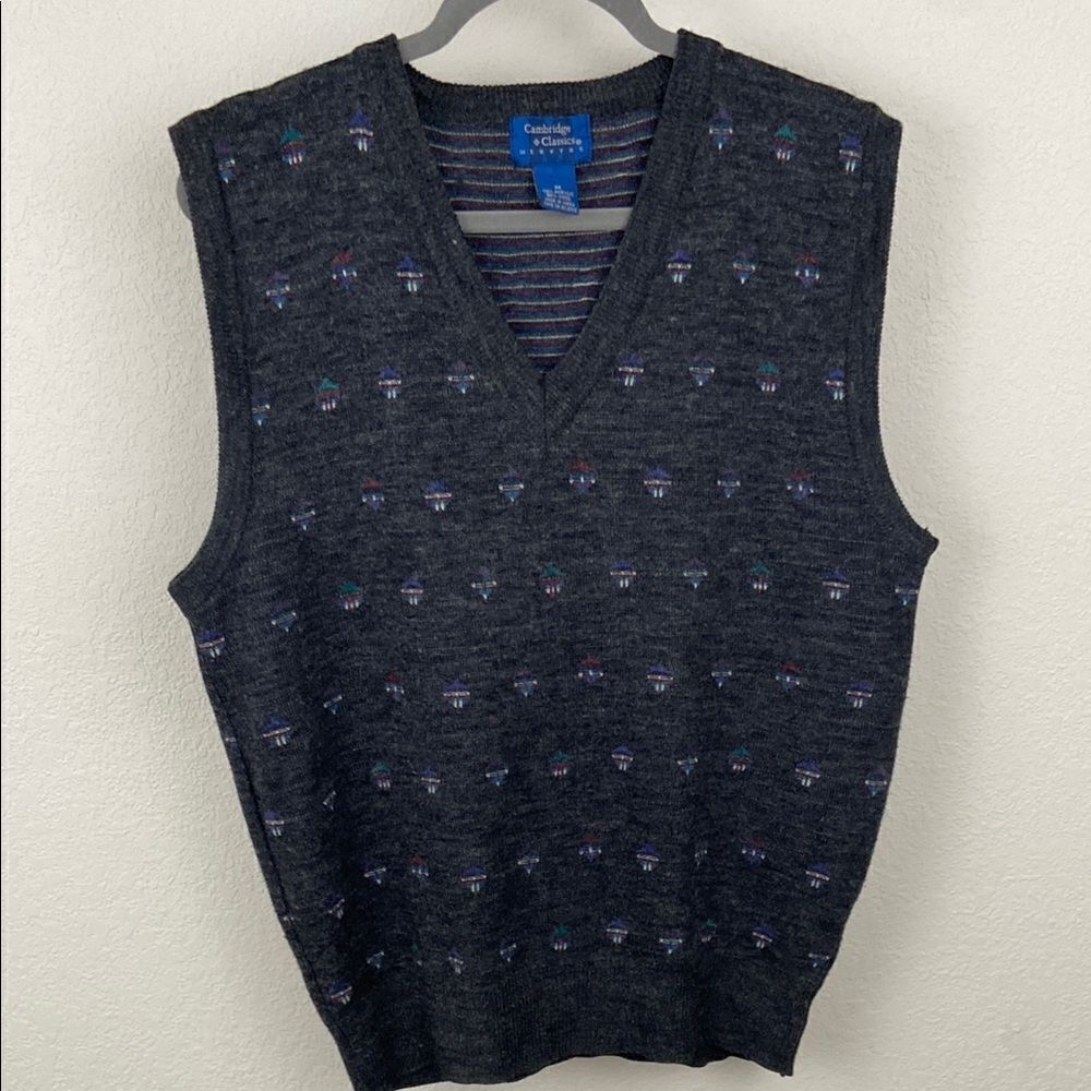 Vintage Cambridge Classics Wool Men's Dark Gray Sweater Vest size Medium